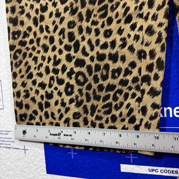 Liz Claiborne Lizsport Cheetah Leopard "Into the Wild" Lightweight Pants Bottoms - Picture 5 of 5